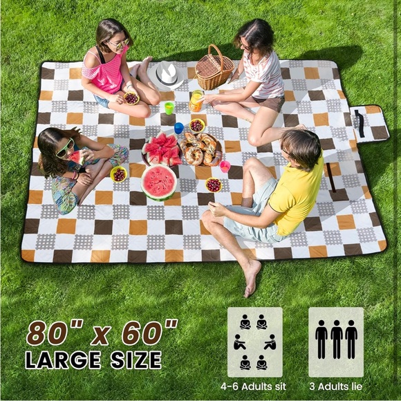 Picnic Blankets,80''x80'' Extra Large..waterproof..foldable ..(NWT) - Picture 1 of 6